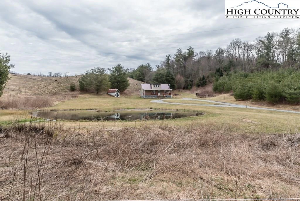 Image number 17 for the current listing