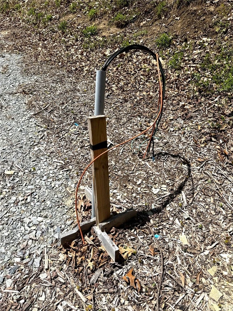 Image number 9 for the current listing