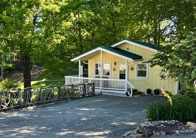 Image number 2 for the current listing