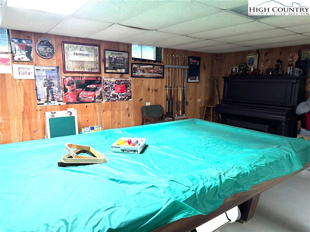 Image number 2 for the current listing