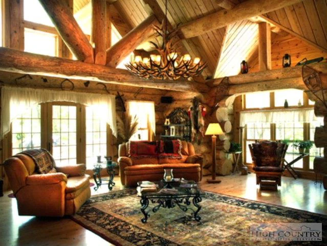 Image number 21 for the current listing