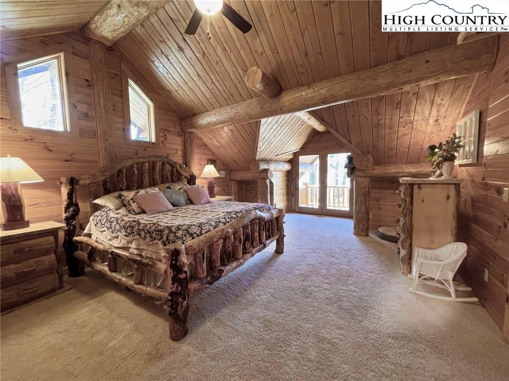 Image number 8 for the current listing