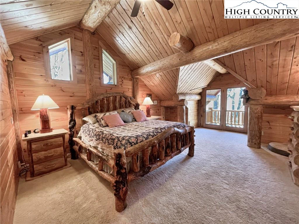 Image number 11 for the current listing