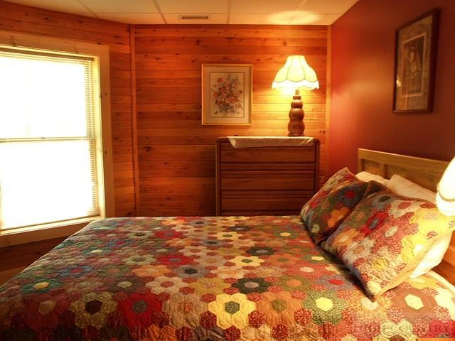 Image number 9 for the current listing