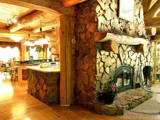 Image number 28 for the current listing