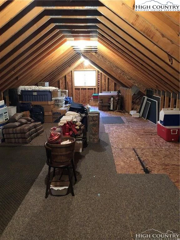 Image number 9 for the current listing