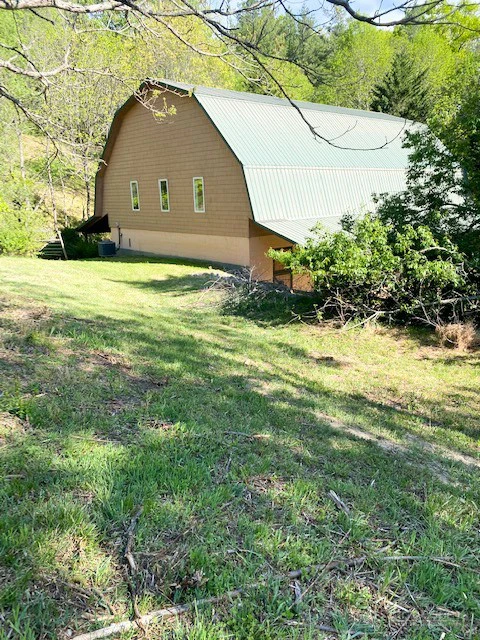 Image number 31 for the current listing
