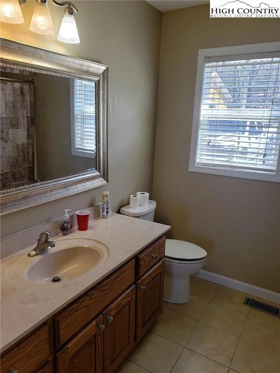 Image number 5 for the current listing