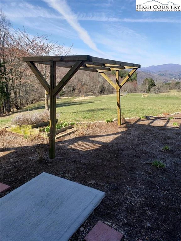 Image number 9 for the current listing