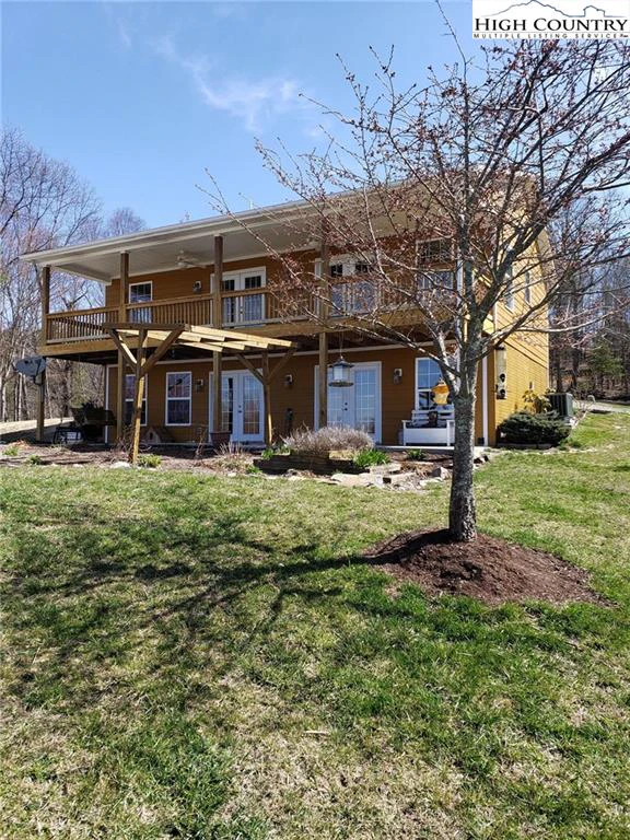 Image number 10 for the current listing