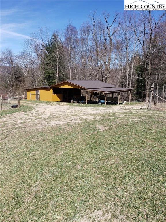 Image number 21 for the current listing