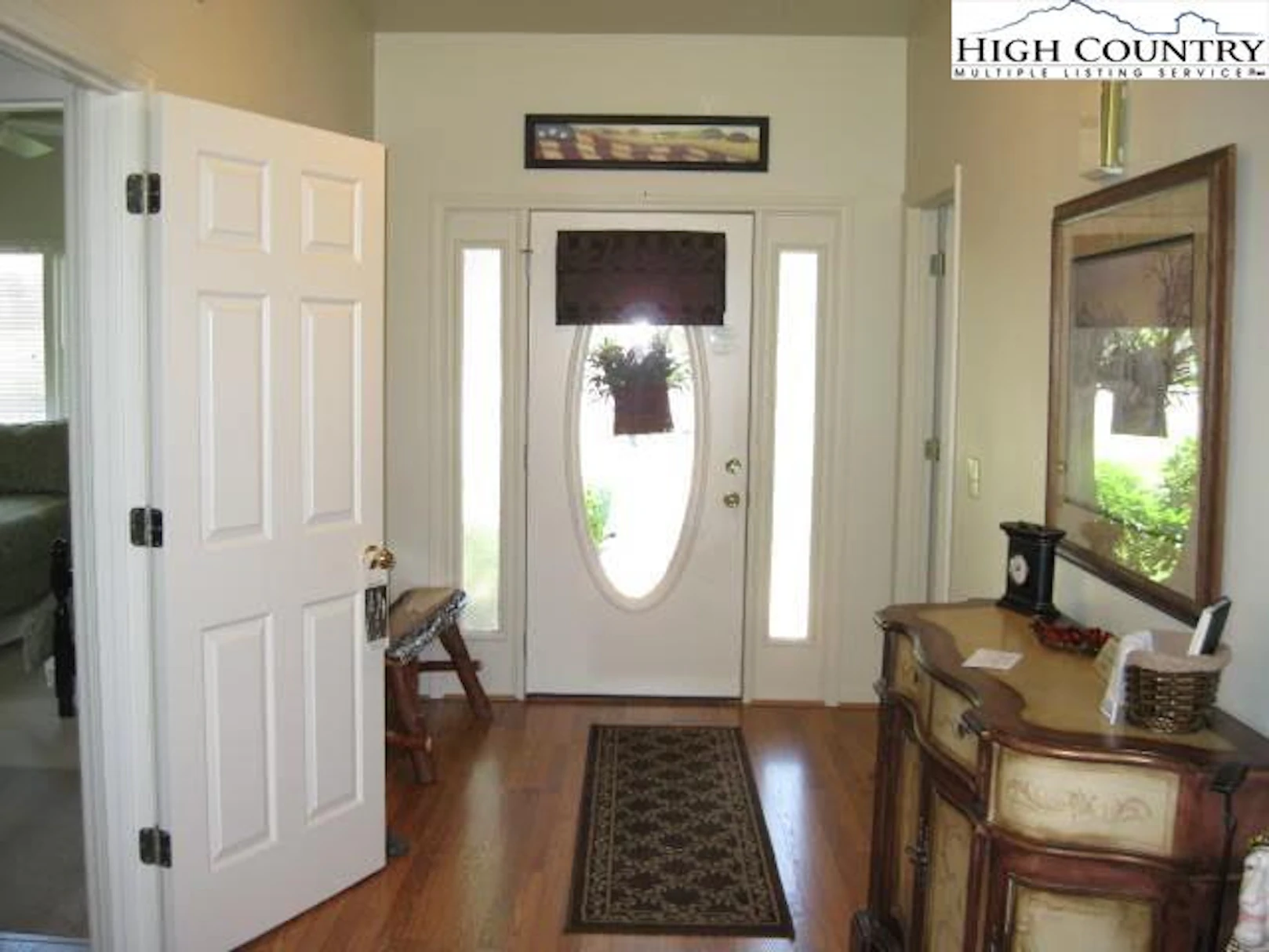 Image number 4 for the current listing