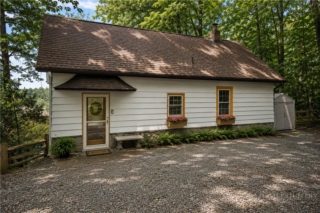 Image number 2 for the current listing