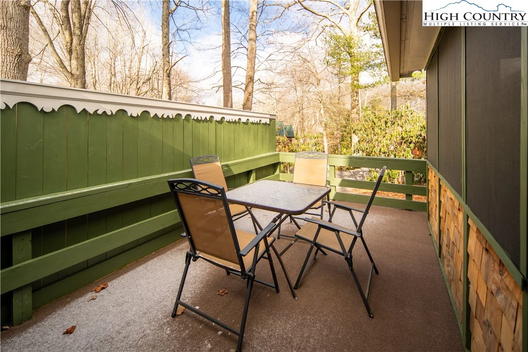 Image number 12 for the current listing