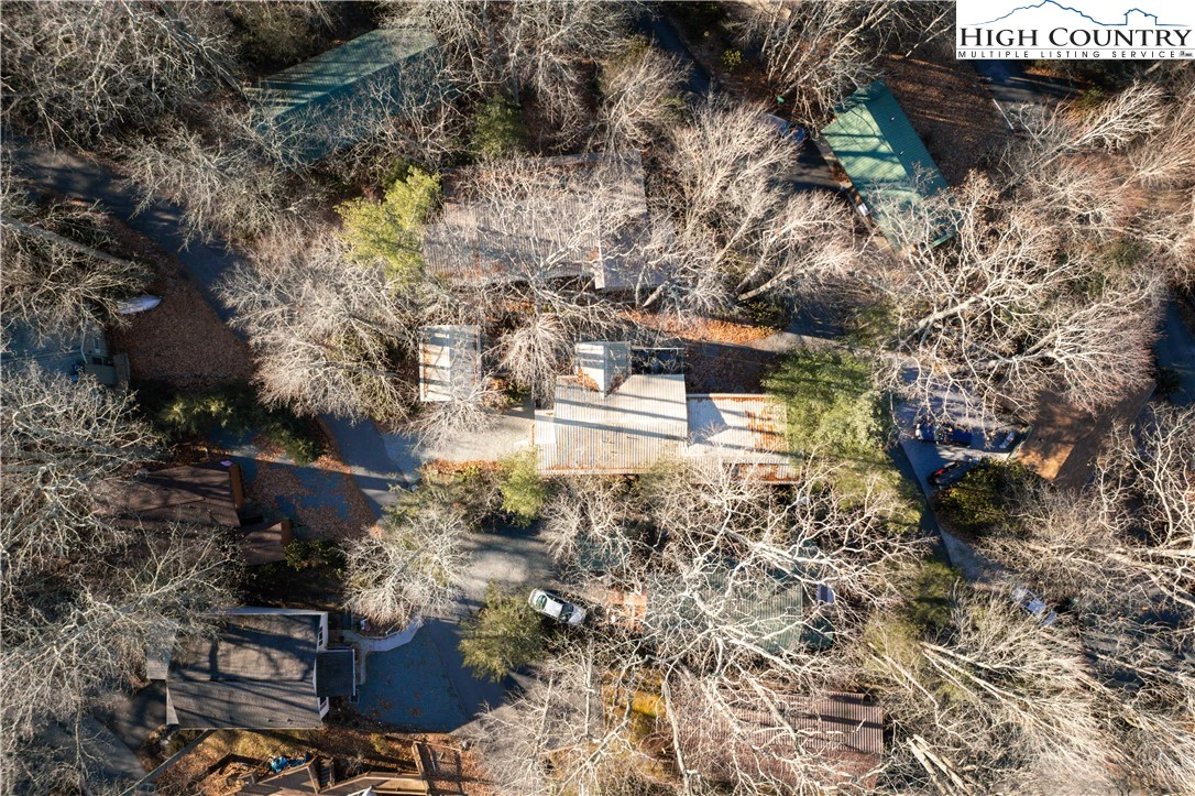 Image number 14 for the current listing