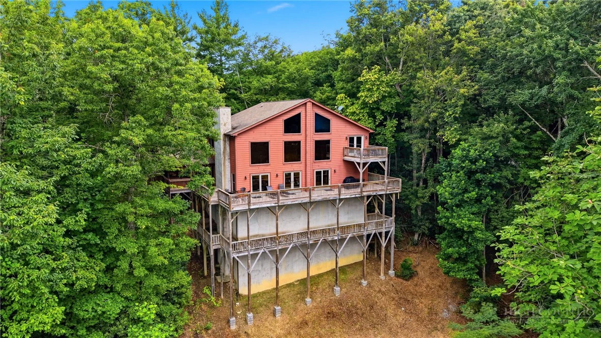 Image number 4 for the current listing