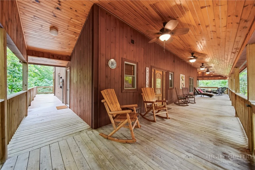 Image number 5 for the current listing