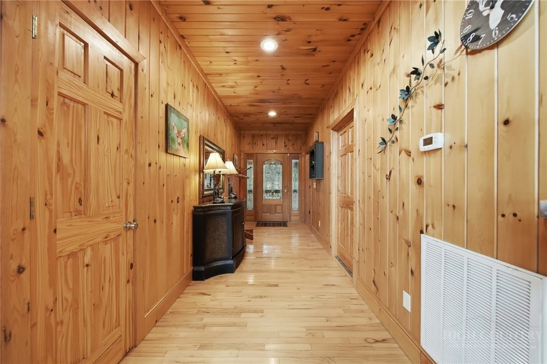 Image number 6 for the current listing