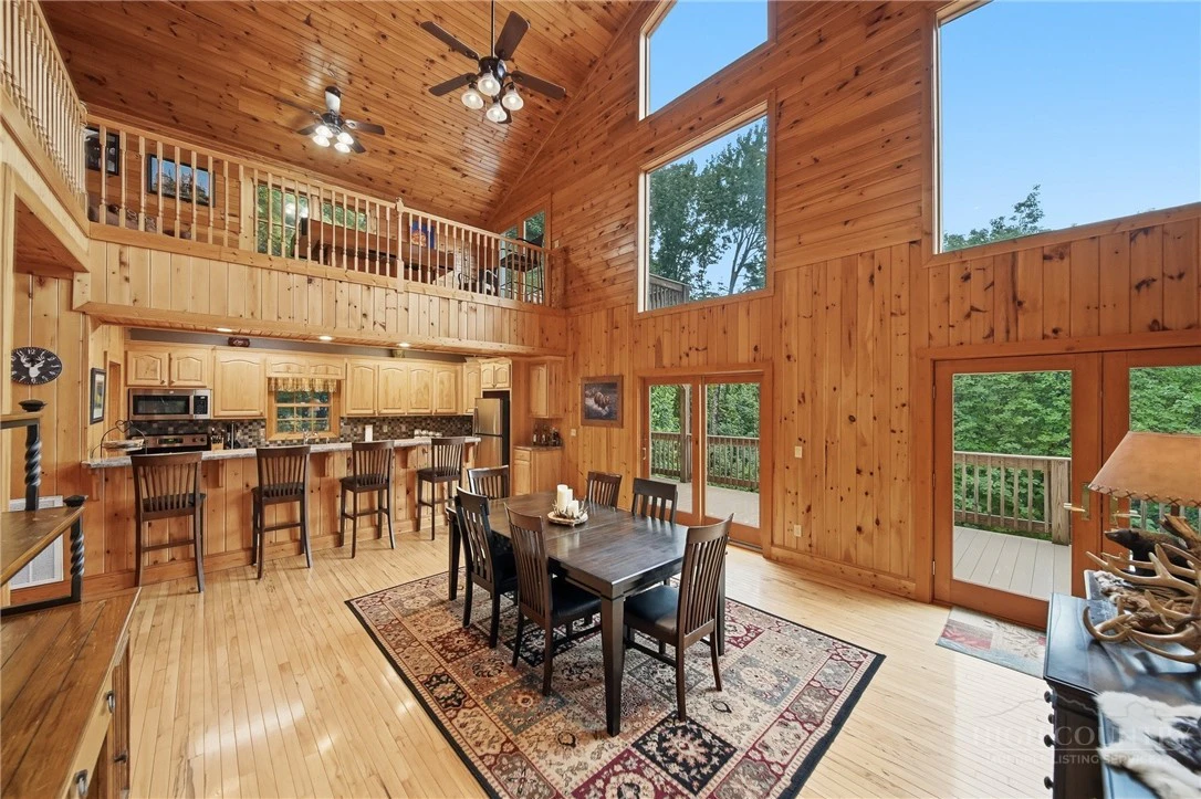 Image number 10 for the current listing