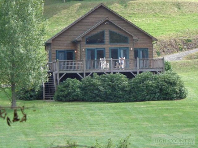 Image number 1 for the current listing