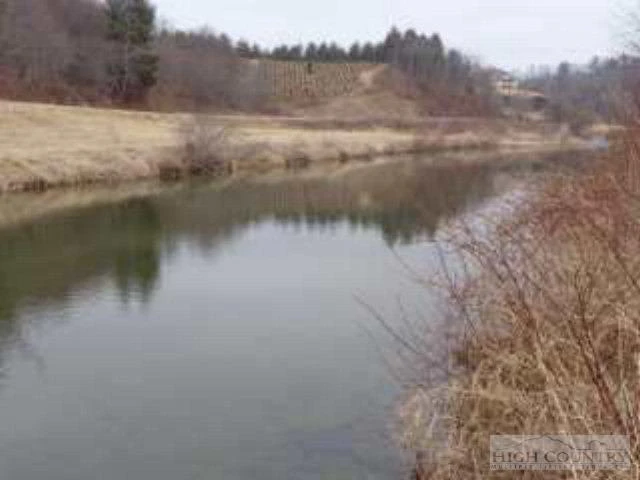 Image number 13 for the current listing
