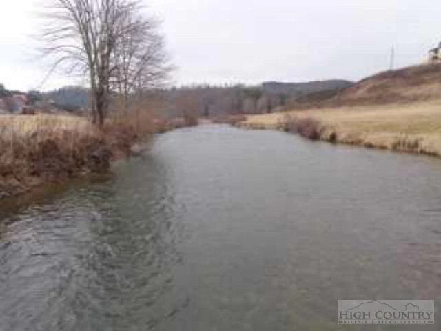 Image number 12 for the current listing