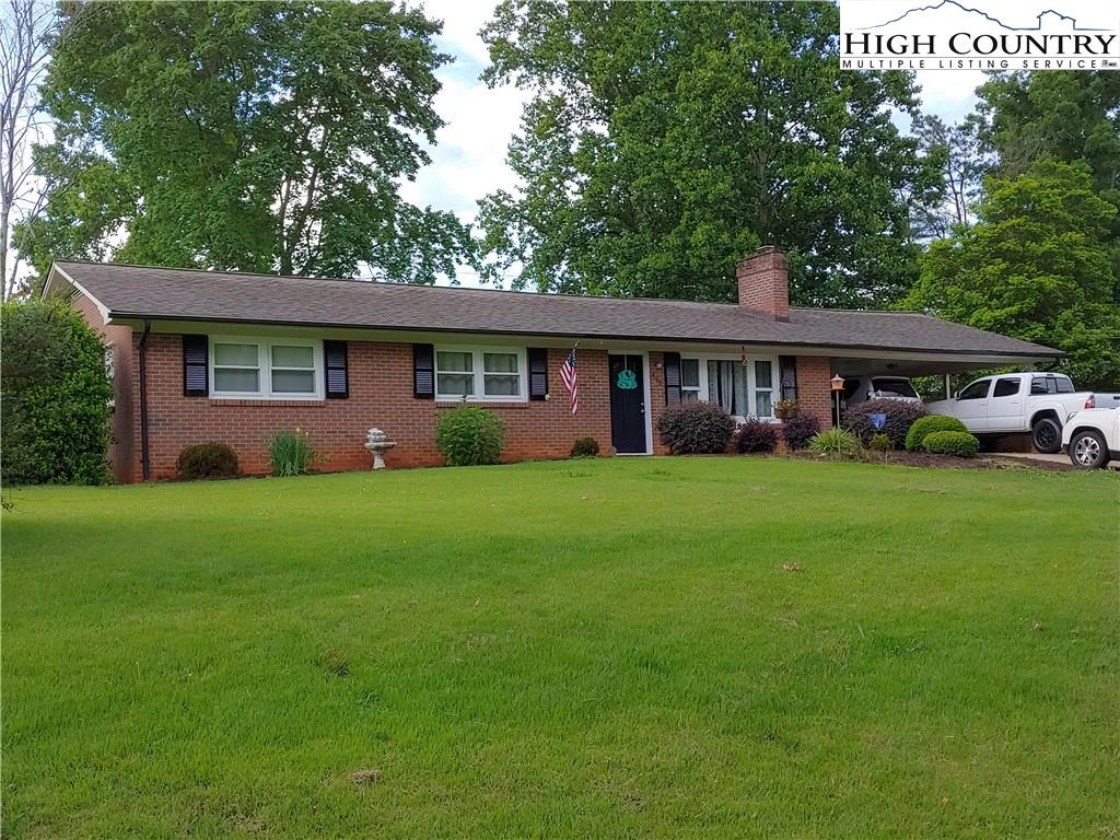 Image number 1 for the current listing