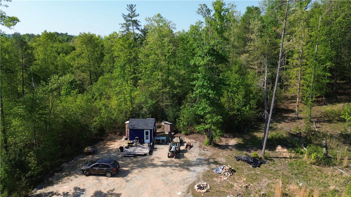 Image number 15 for the current listing