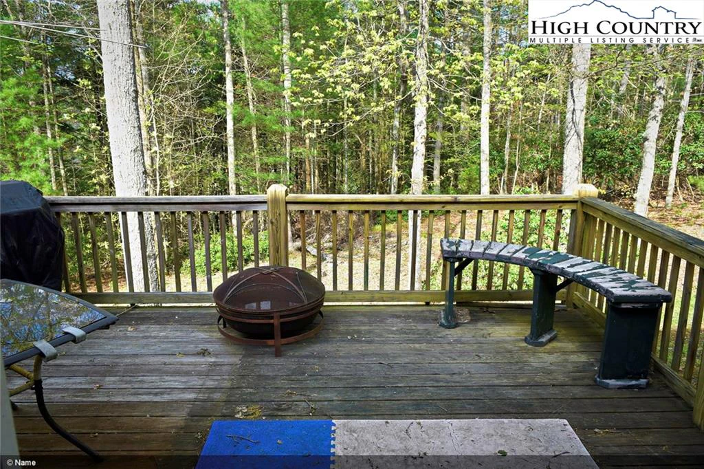Image number 4 for the current listing