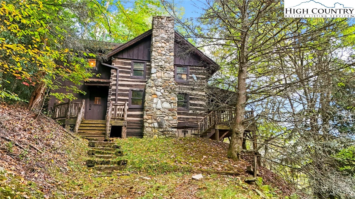 Image number 14 for the current listing
