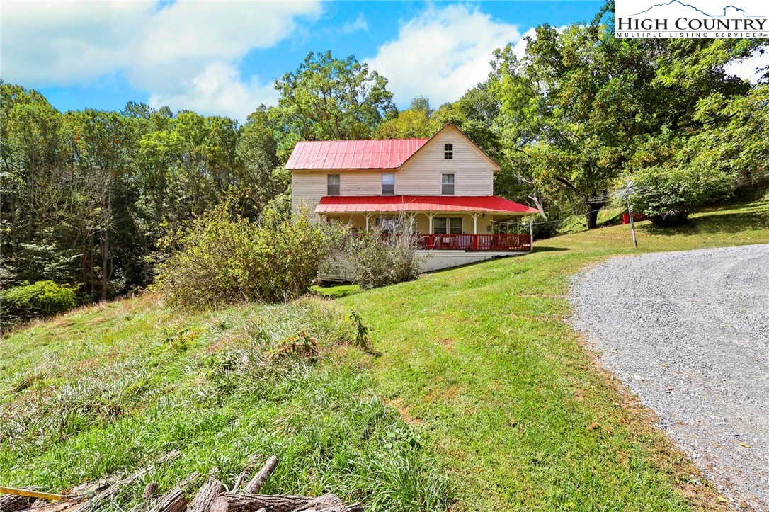 Image number 15 for the current listing