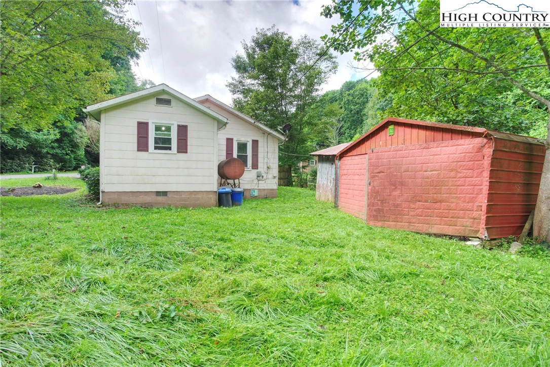 Image number 1 for the current listing