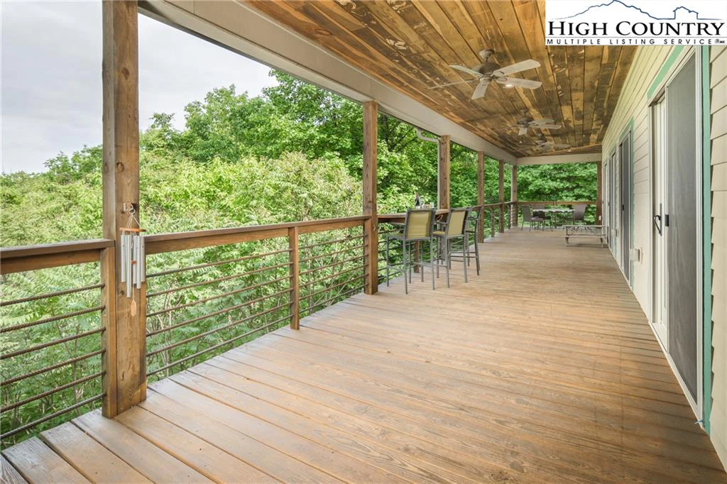 Image number 7 for the current listing