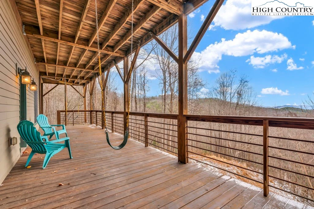 Image number 19 for the current listing
