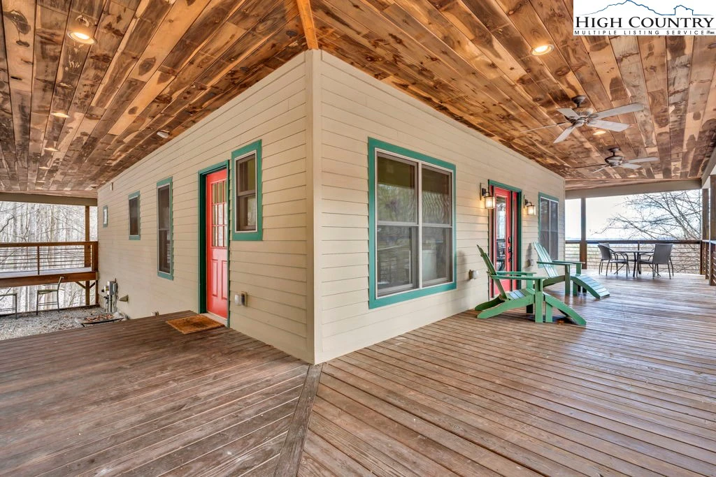 Image number 20 for the current listing