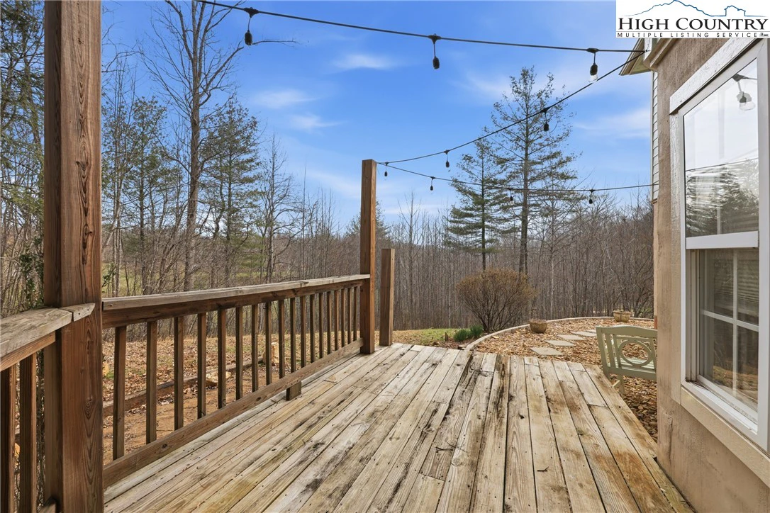 Image number 9 for the current listing
