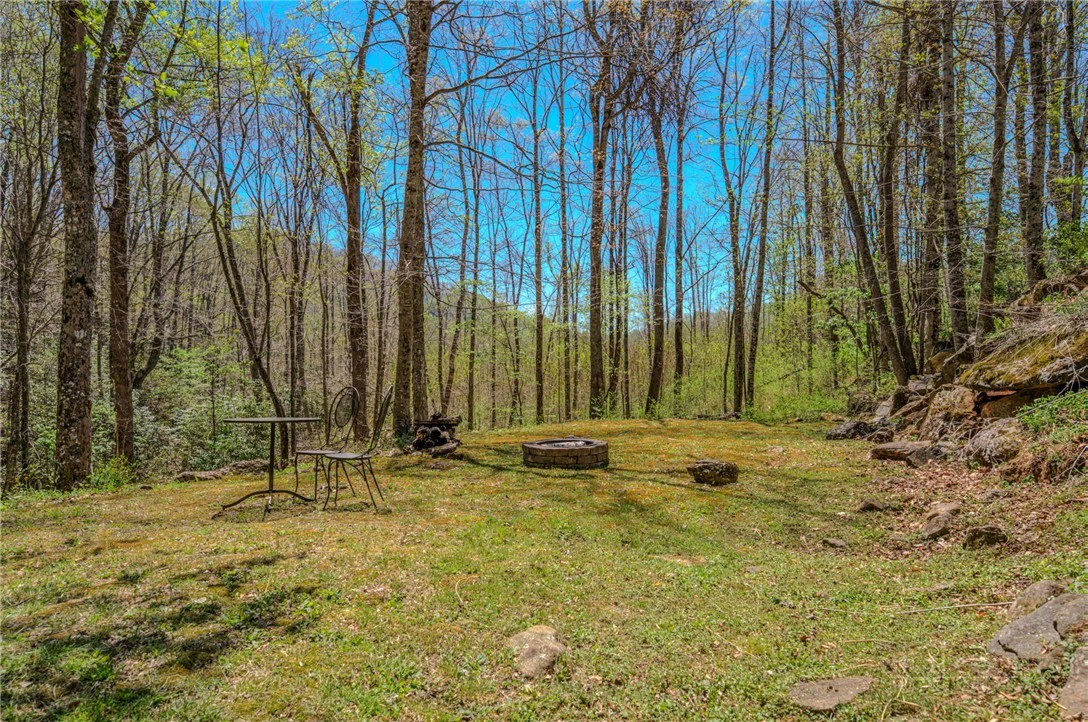 Image number 19 for the current listing