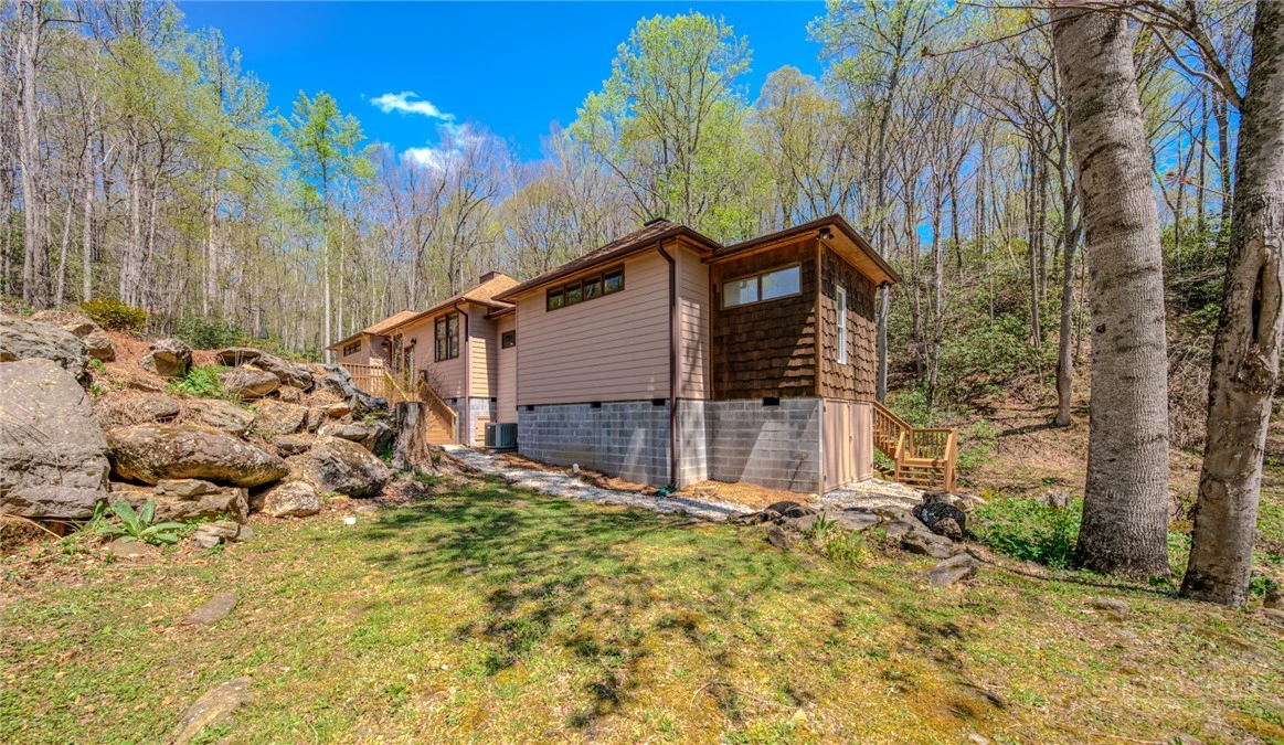 Image number 20 for the current listing