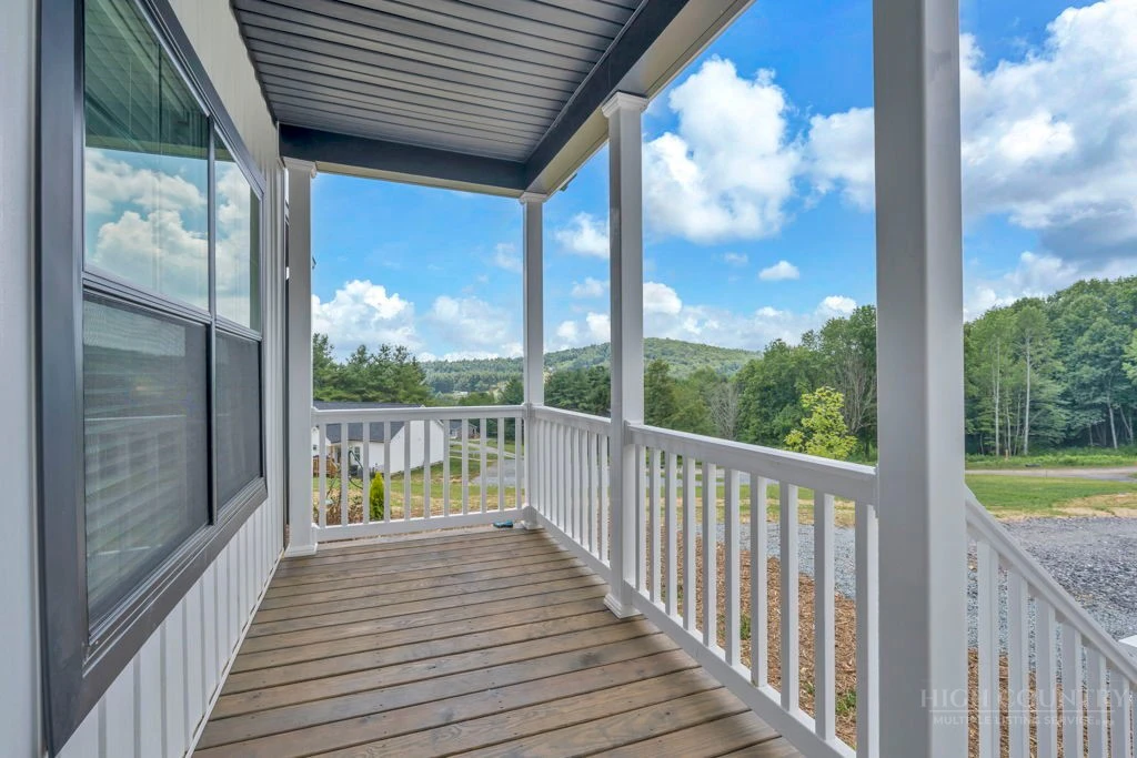 Image number 8 for the current listing