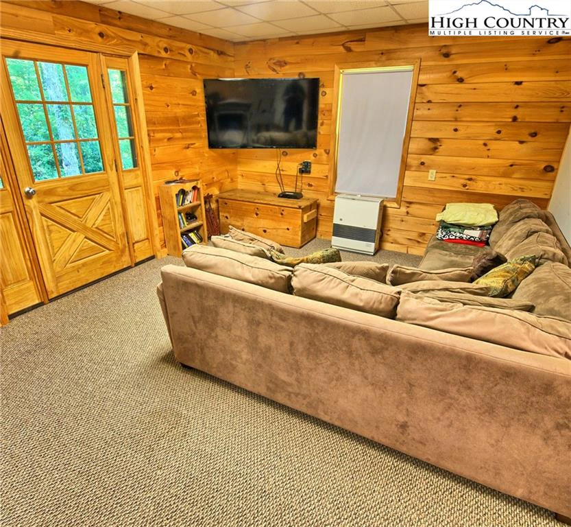 Image number 7 for the current listing