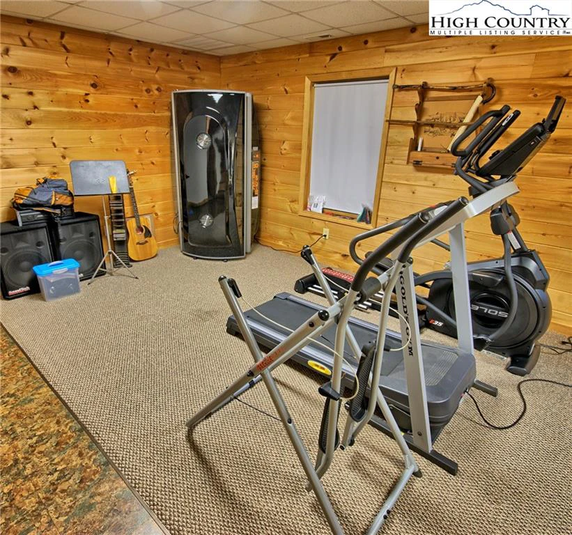 Image number 8 for the current listing