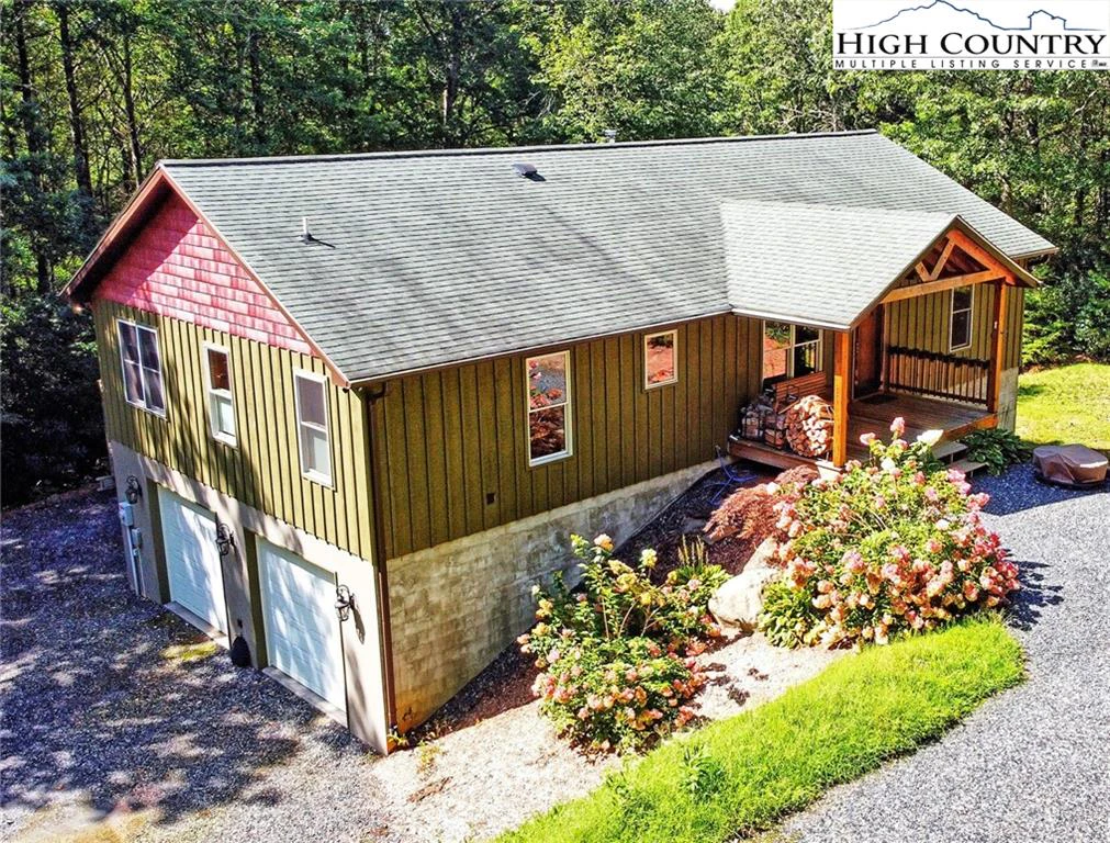 Image number 14 for the current listing