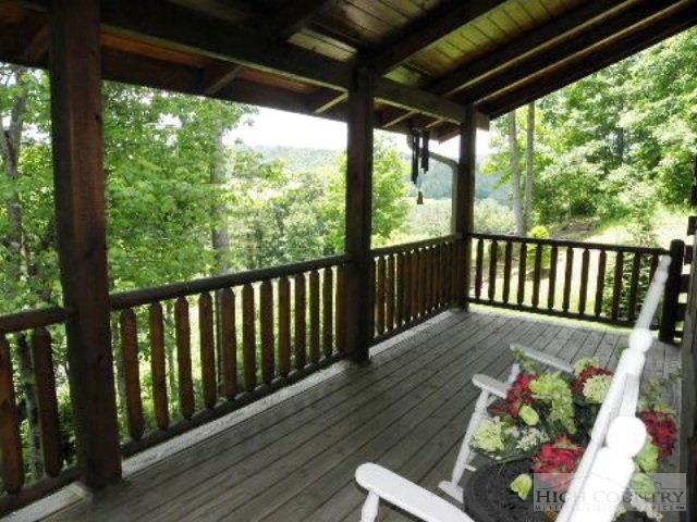 Image number 10 for the current listing