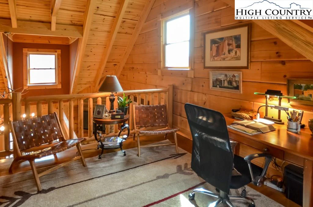 Image number 5 for the current listing