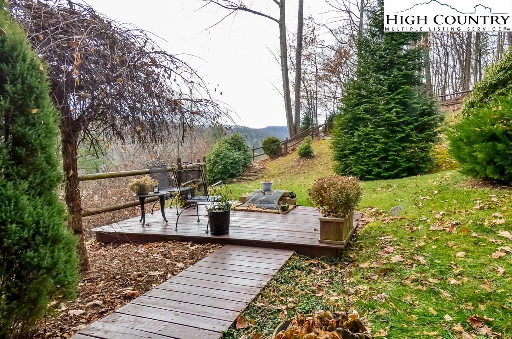 Image number 11 for the current listing