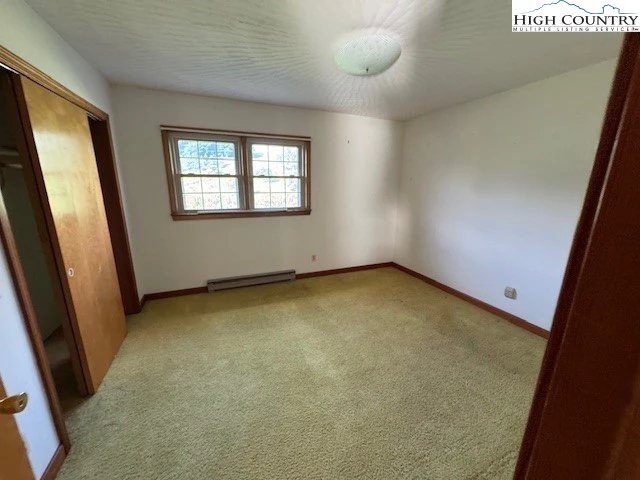Image number 10 for the current listing