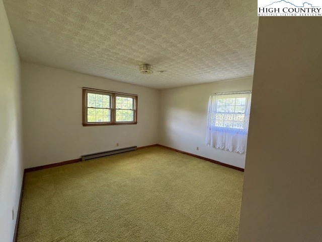 Image number 12 for the current listing