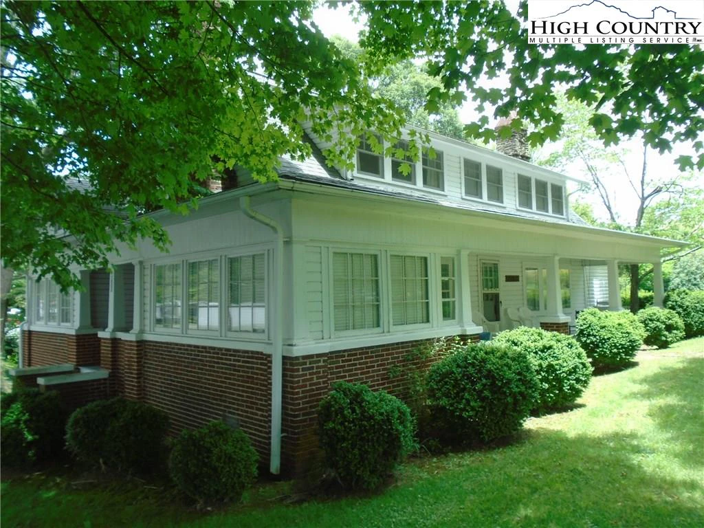 Image number 22 for the current listing