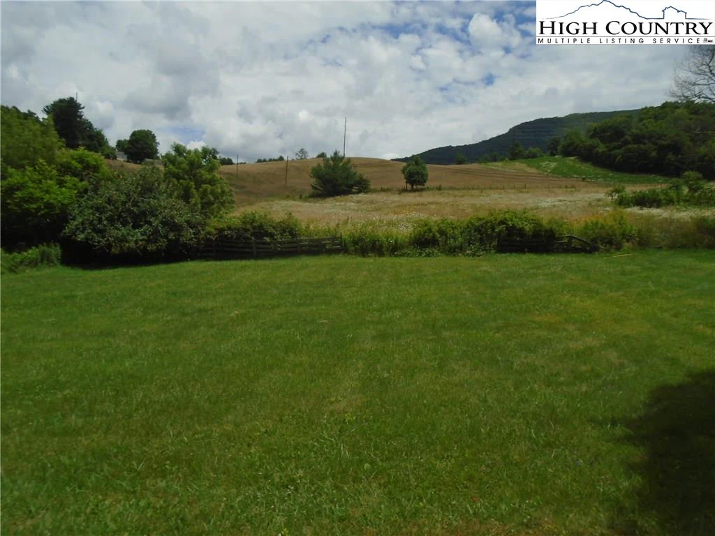 Image number 20 for the current listing