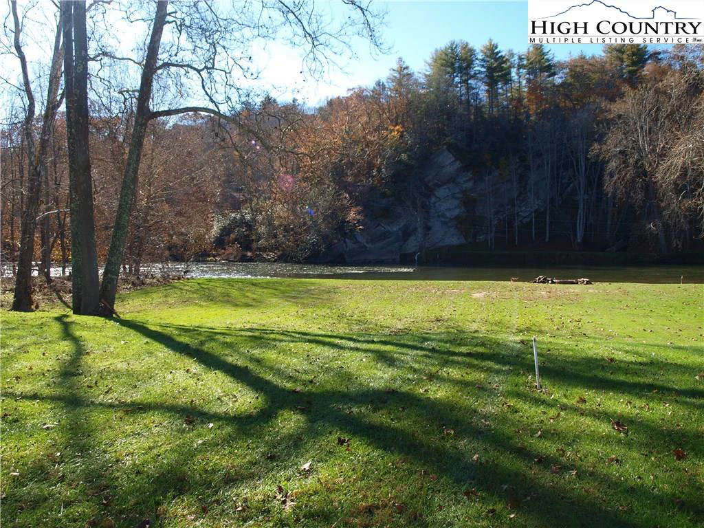 Image number 16 for the current listing